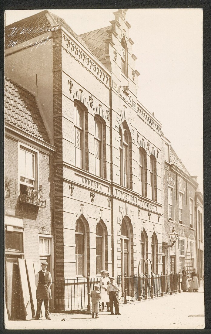 Historic postcard view of the Van der Werffstraat in Leiden around 1900